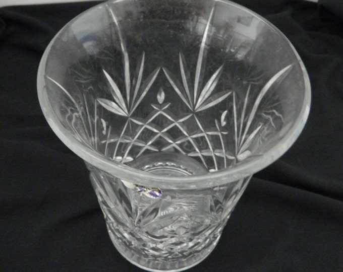 Genuine 24 Lead Crystal Vase by Deplomb Crystal USA Pineapple Diamond