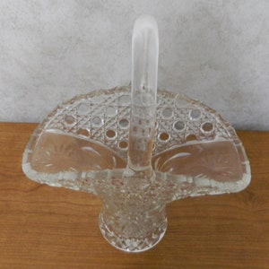 L. E. Smith American Heritage Collection Glass Basket with Handle Brilliant