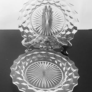 Fostoria American Line Clear Dinner Plates with Large Center 9 1/2&quot; Pressed 2056