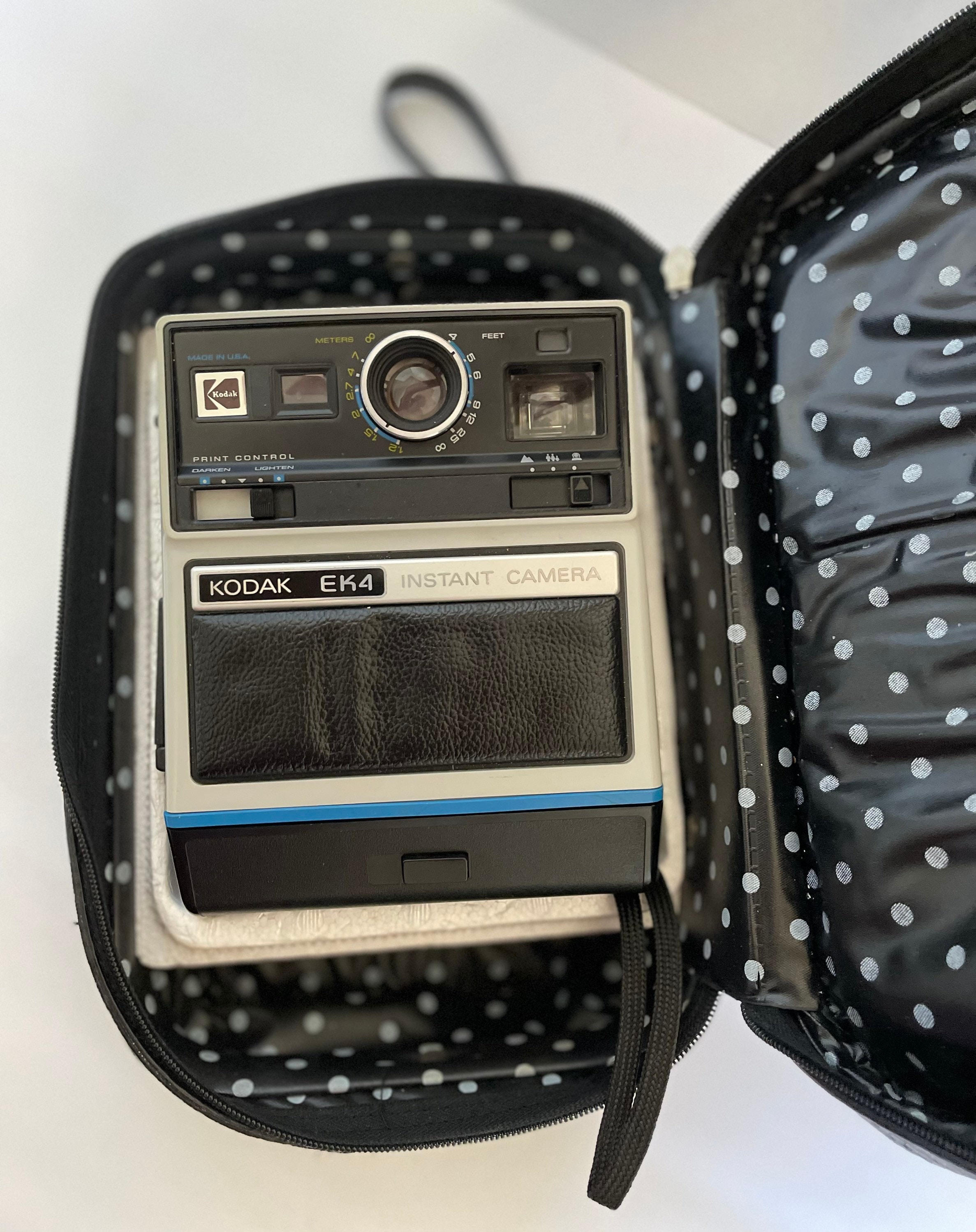 Kodak EK4 Instant Camera in Black Case No Battery No Film Manual