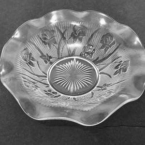 Iris & Herringbone 9 1/2&quot; Ruffled Salad Bowl by Jeannette Glass Crystal Clear