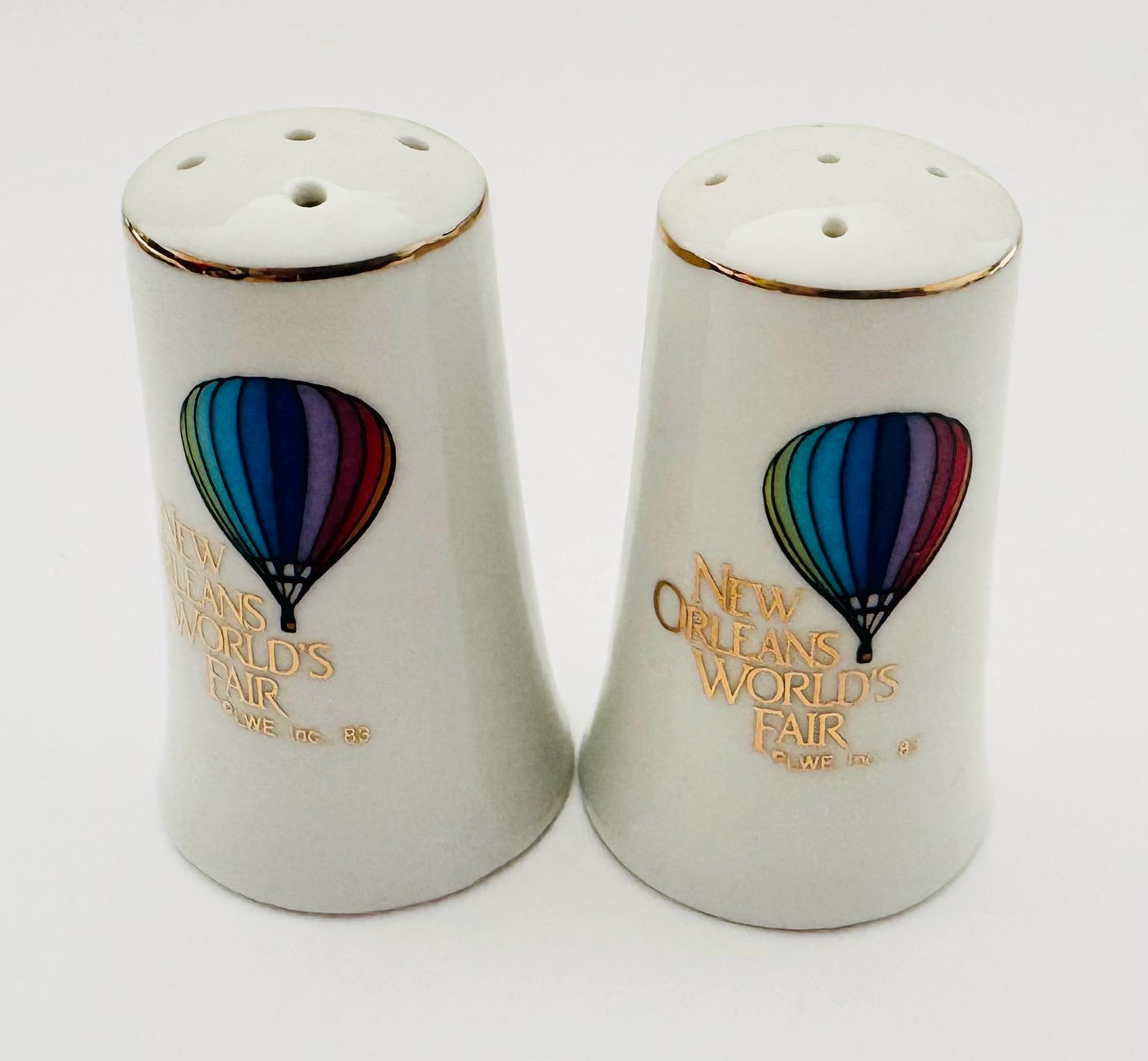 1983 New Orleans Worlds Fair Hot Air Balloon Salt & Pepper Shakers
