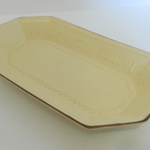 Pfaltzgraff Village Bread Plate 528 A Joyous Heart Makes The Loaves Taste Better