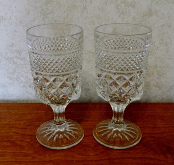 TWO Anchor Hocking 4 oz  WEXFORD  5 1//2/" Stemmed Drinking//Wine//Water Glass