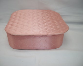 Vintage Pink Satin Quilted Hanky Handkerchief Storage Vanity Jewelry Box