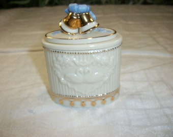 Vintage Lenox Treasures Collection Porcelain Sentiment Jewelry Trinket Box Anniversary Bells Swans