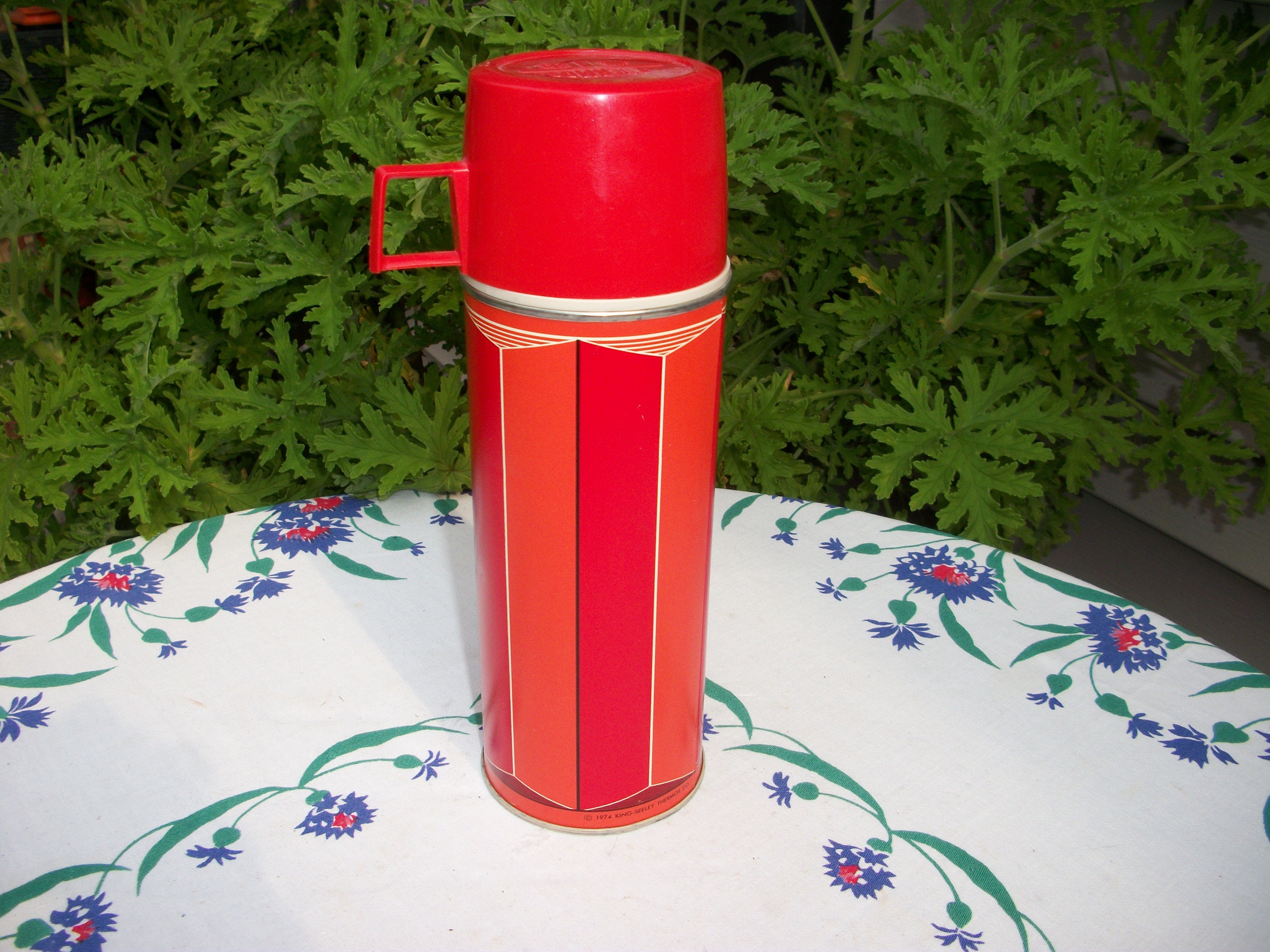 Thermos 6402 Orange and Cream Made in Canada 32 Oz Vintage Camping