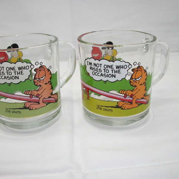 Vintage Pair Set of 2 Garfield McDonald's Clear Glass Coffee Tea Mugs Cups Jim Davis