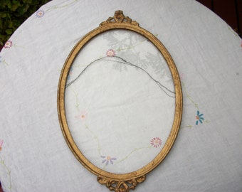 Vintage Antique Oval Picture Frame Gold Colored with Metal Back Insert with Glass Gold Colored Ornate