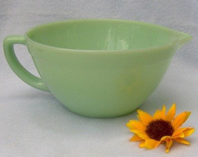 Vintage Jadeite Green Pitcher Mixing Bowl Etsy
