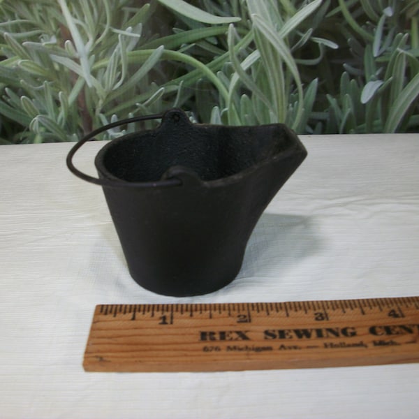 Vintage Cast Iron Wrought Iron Coal Skuttle pot Ash Bucket Miniature