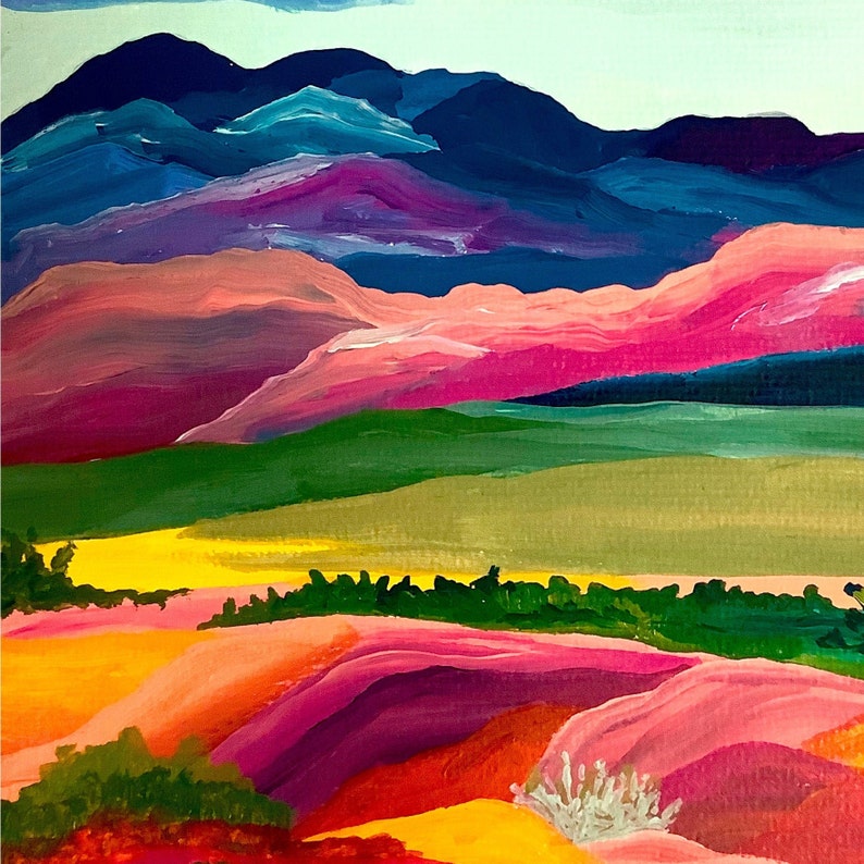 Puede incluir: Pintura abstracta de paisaje con colores vibrantes. La obra presenta monta&ntilde;as en capas en tonos de azul, morado y rosa, con un primer plano de campos amarillos, naranjas y verdes. El estilo es audaz y expresivo.
