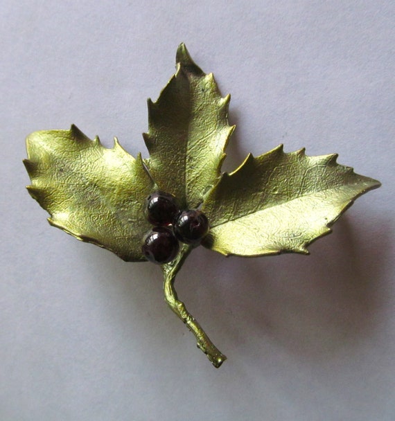 Michael Michaud Holly Leaf And Berries Vintage Bro