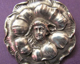 Broche Art Nouveau Senhora em uma flor Antigo alfinete figural de prata esterlina por volta de 1910