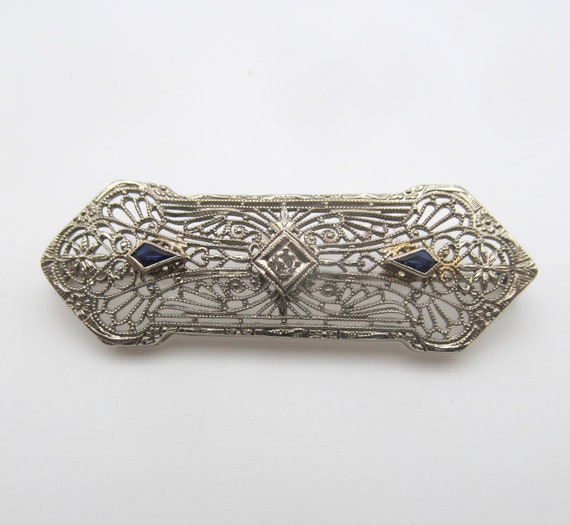 Art Deco 10 Karat White Gold Filigree Brooch Anti… - image 2