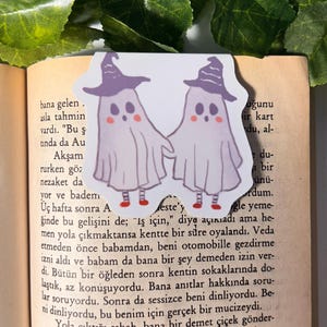 Cute Ghost Themed Magnetic Bookmark, Summer Themed, Book Worm Handmade, Waterproof, Glossy, Gift for Book Lovers, Students, Page Marker