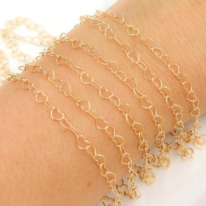 14K Gold Filled Herz-Gliederkette, 14k gold filled Kette zu Fuß, Herz Halskette Kette, winzige Herz Gliederkette für dauerhaften Schmuck. V214GF
