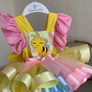 Conjunto de tul e tutú de abaja personalizado: traje de cumpleaños personalizado para niña desde 6 meses até 24 meses.