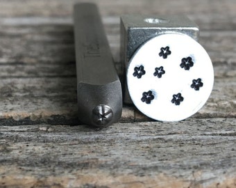 Tiny Star-Open Metal Stamp-1.5mm Size-Steel Stamp-New Metal Design Stamps-by Metal Supply Chick-DCH50
