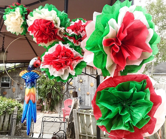 Hanging Party Decorations Set, 15Pcs Red Green White Paper Flowers
