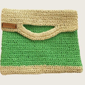 Pochette all'uncinetto verde fatta a mano – Borsa a mano in rafia – Borsa in filato di carta ecologica – Borsa da sera estiva – Unica nel suo genere, di ElfishCraft