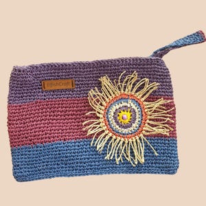 Bolso de mano de crochet hecho a mano – Monedero con girasoles bordados – Bolso bohemio colorido – Pulsera de hilo de papel – ElfishCraft Regalo para ella