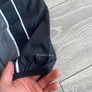 Vintage Y2K Nike Center Swoosh Helnylon Sweatshirt 90-tal bild 5