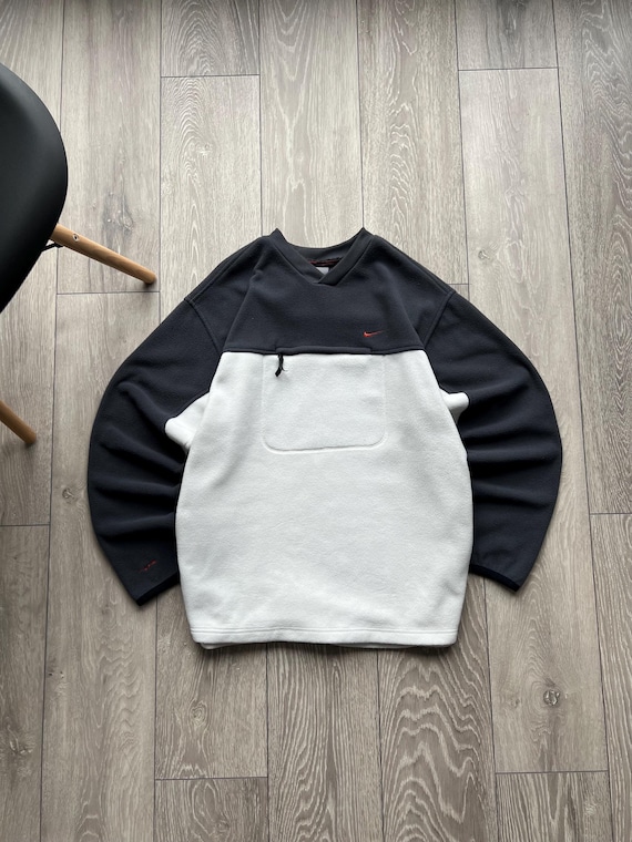 vintage nike pocket swoosh