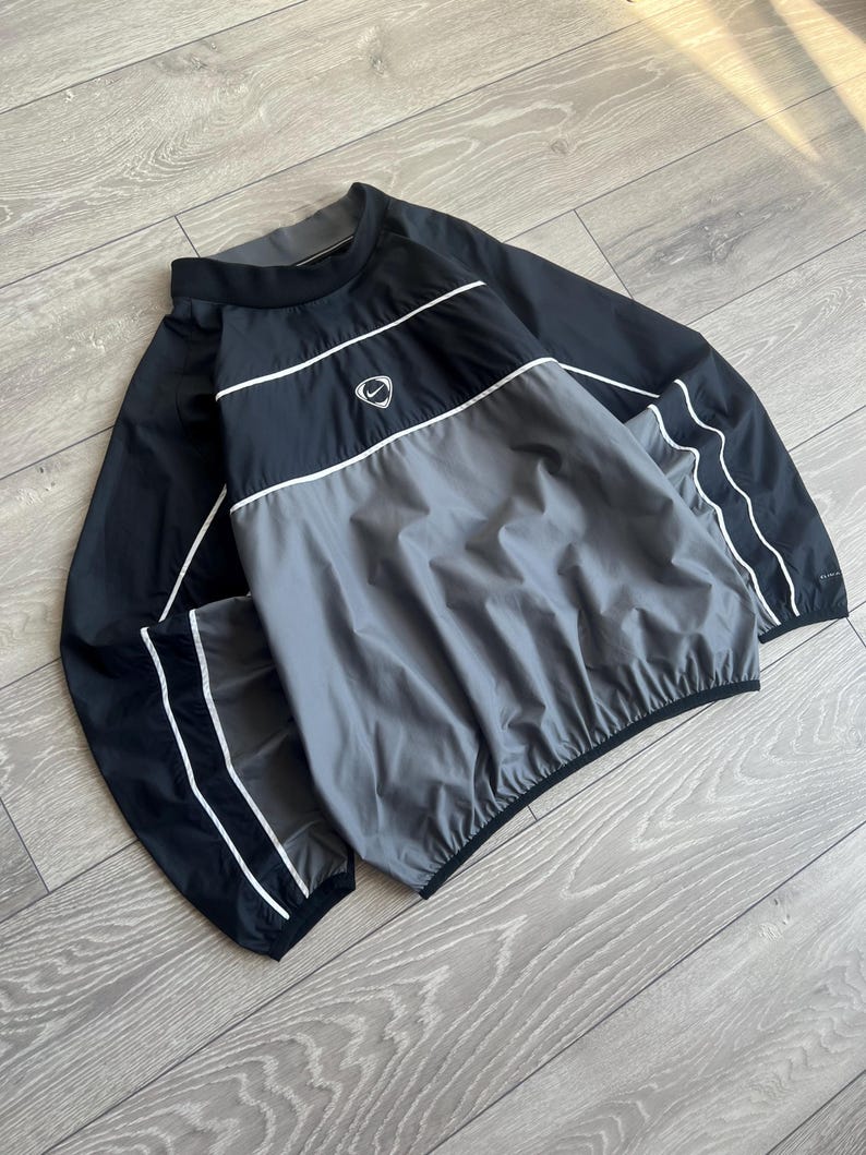 Vintage Y2K Nike Center Swoosh Helnylon Sweatshirt 90-tal bild 6