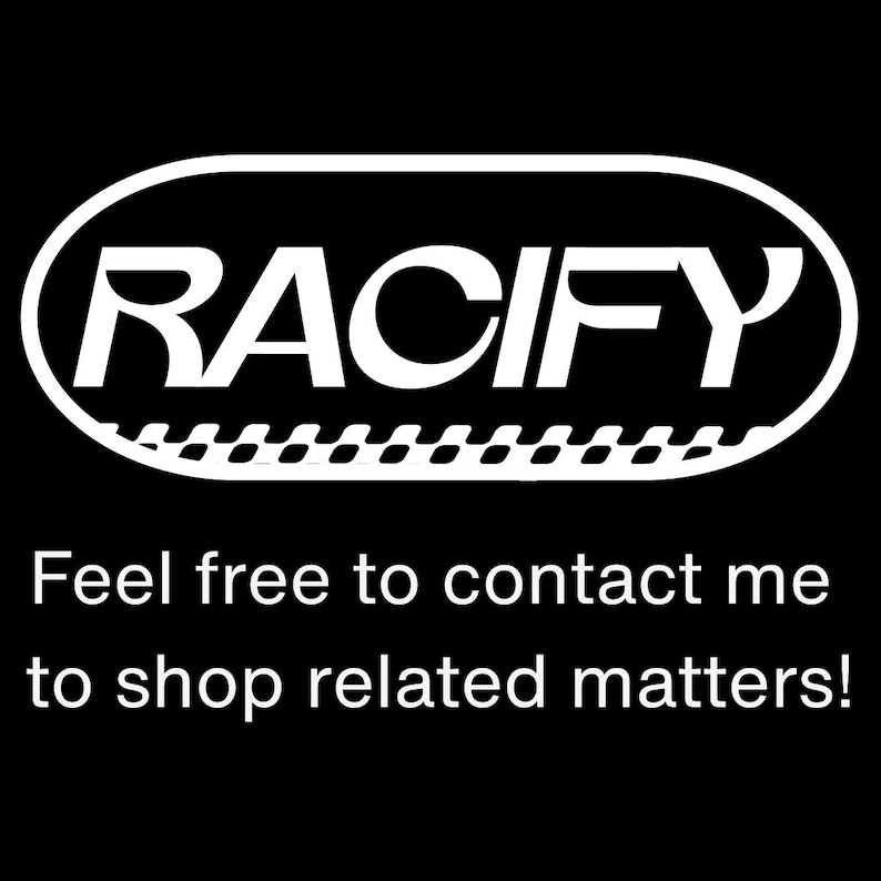 Puede incluir: Logotipo blanco "RACIFY" dentro de un &oacute;valo blanco sobre fondo negro. Debajo, el texto dice: "&iexcl;No dudes en contactarme para asuntos relacionados con la tienda!"