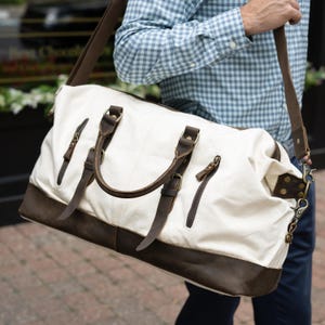 Back side of the white Langston Bag