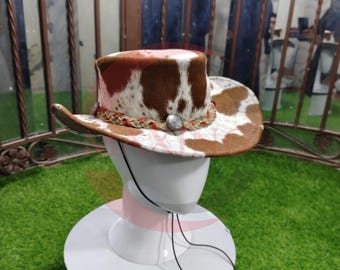 Handgemaakte rundleren cowboyhoed: rustieke western rodeohoed