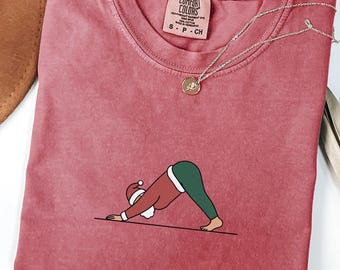 Christmas Pilates Shirt Tshirt, Santa Reformer Holiday Top, Funny Pilates Instructor Tee, Pilates Lover Christmas Gift, Fitness Xmas Tee