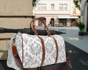 Bolsa de viaje impermeable con estampado Toile gris y motivos médicos de enfermera