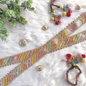 renda multicolorida, renda indiana, bordas bordadas, acabamento indiano, acabamento dourado, trabalho de lantejoulas, decorativo, estilo étnico, artesanato, faça você mesmo - lace1038