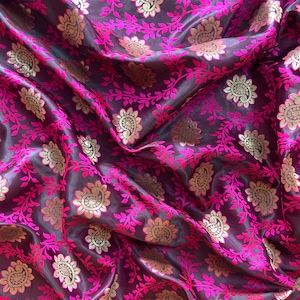 saree blouse fabric, indian brocade fabric, pink black iridescent brocade, gold paisley motifs, pink floral pattern - 1 yard - br257