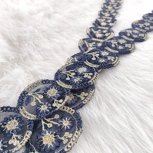 marine blaue Netzborte, indische Spitze, gestickte Netzborte, Sari Borte, Indien, Fadenarbeit, dekorativ, florale Motive, boho, Pailletten - lace1117