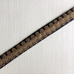 indian lace, embroidered ribbon, sari trim, indian border, saree border, floral border, boho lace, black lace, gold work Lace287 image 2