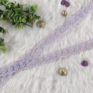Indische Spitze, Netzborte besticken, Lavendelborte, Sareeborte, Fädelarbeit, Perlen, Blumenmotive, Boho, Kunsthandwerk, Spitzen, Massenware - lace1128