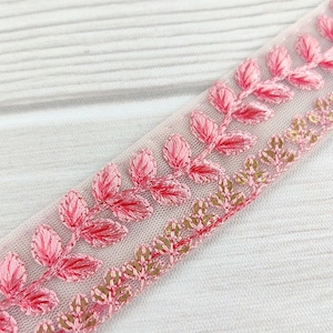 colores degradados, ribete de tela india, ribete rosa, adornado con secuencia, ribete bordado, borde de sari, bordado con motivos de hojas - Lace921