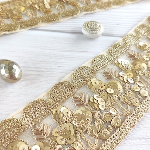Indische Borte, Goldspitze, Blumenborte, Saree Borte, Bastelspitze, Homedecor Spitze, mit Pailletten verziert, Blumenmotiv - Lace887