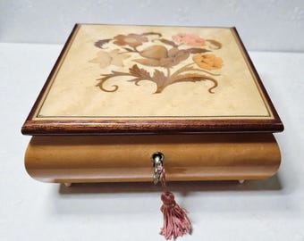 Vintage Reuge Swiss Music Box – 18-Note Movement – “Till the End of Time”