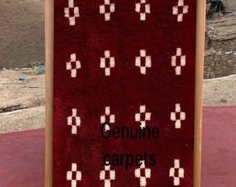 Moroccan Wool Wall Art with Wooden Frame – Handwoven Amazigh Design for Authentic Home Décor