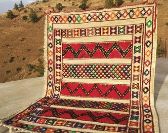 Handwoven Moroccan Rug – Natural Doum Fiber & Wool Carpet – Berber Tribal Decor – Red Geometric Kilim – Boho Wall Hanging or Floor Mat