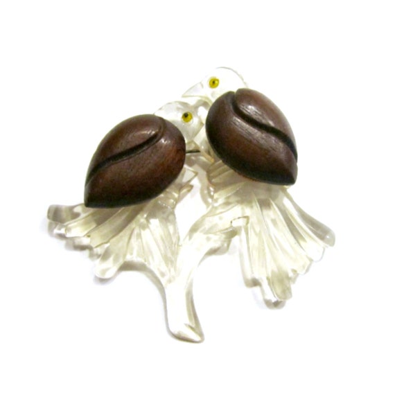 Vintage Carved Wood Brooch Lucite Love Birds Pin B