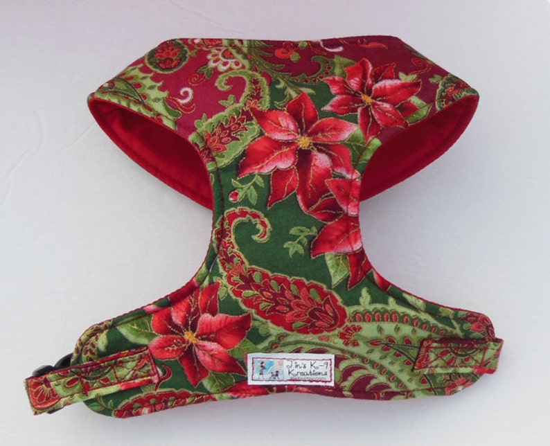 Christmas Paisley Comfort Soft Dog Harness Made to order imagem 1