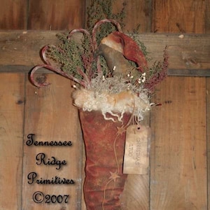 Santa Hat With Santa Crow Door Hanger - E-Pattern ONLY