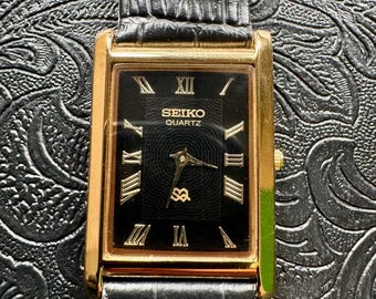 Original VINTAGE SEIKO 5 Automatic 21 JEWELS Day Date Japanese