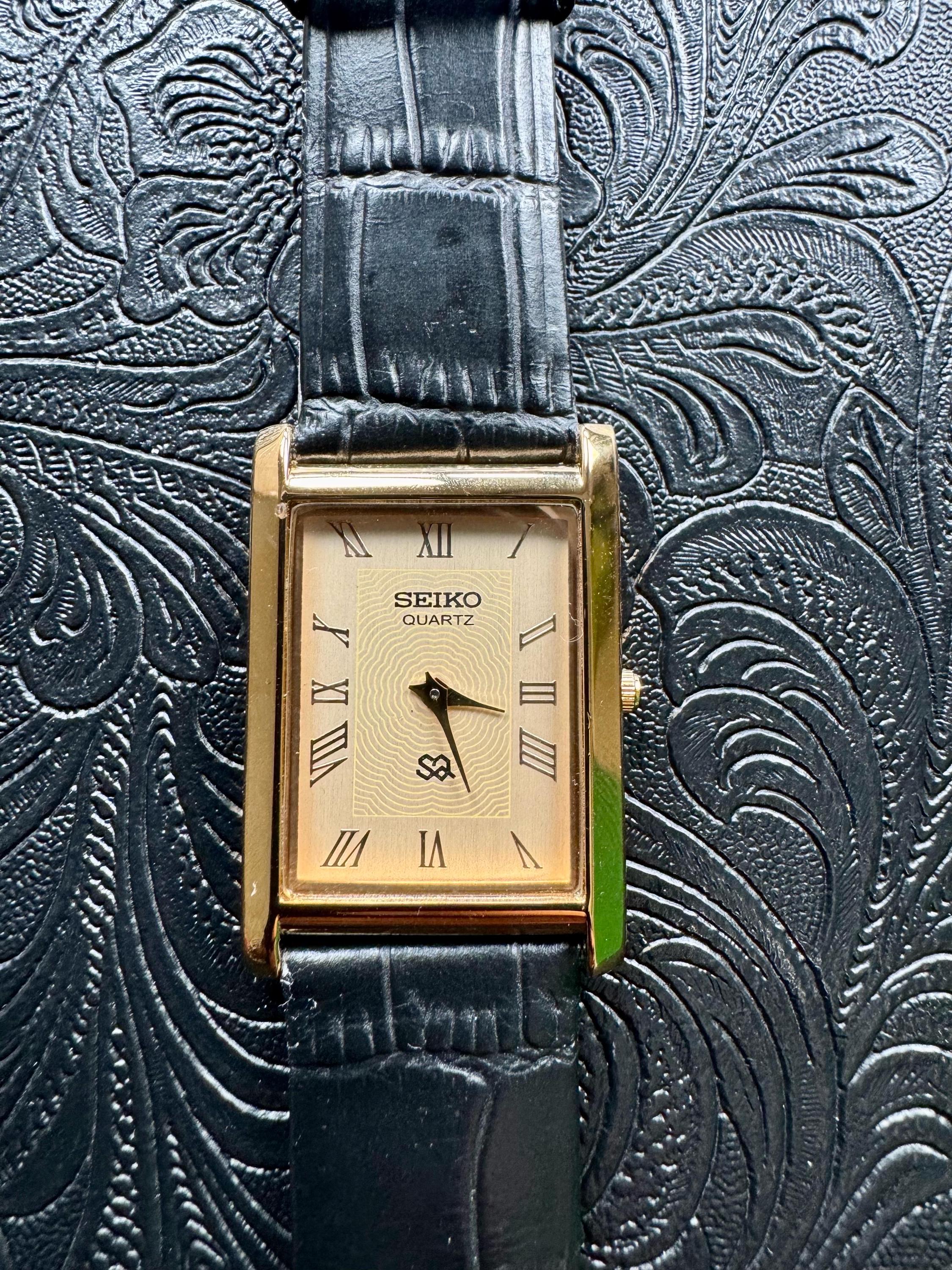 SEIKO tank ヴィンテージ 稼働品 Seiko Tank Vintage Watch Green Dial in Gold – Eleven13 Studios