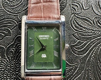 GREEN VINTAGE Seiko Slim Men&#39;s Wrist Watch – New Battery & Strap – Classic Quartz Watch